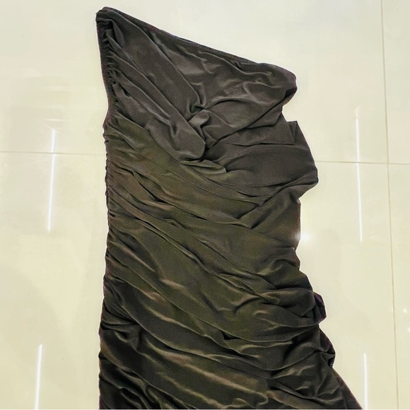 NORMA KAMALI Diana Gown - Black - Picture 5 of 7